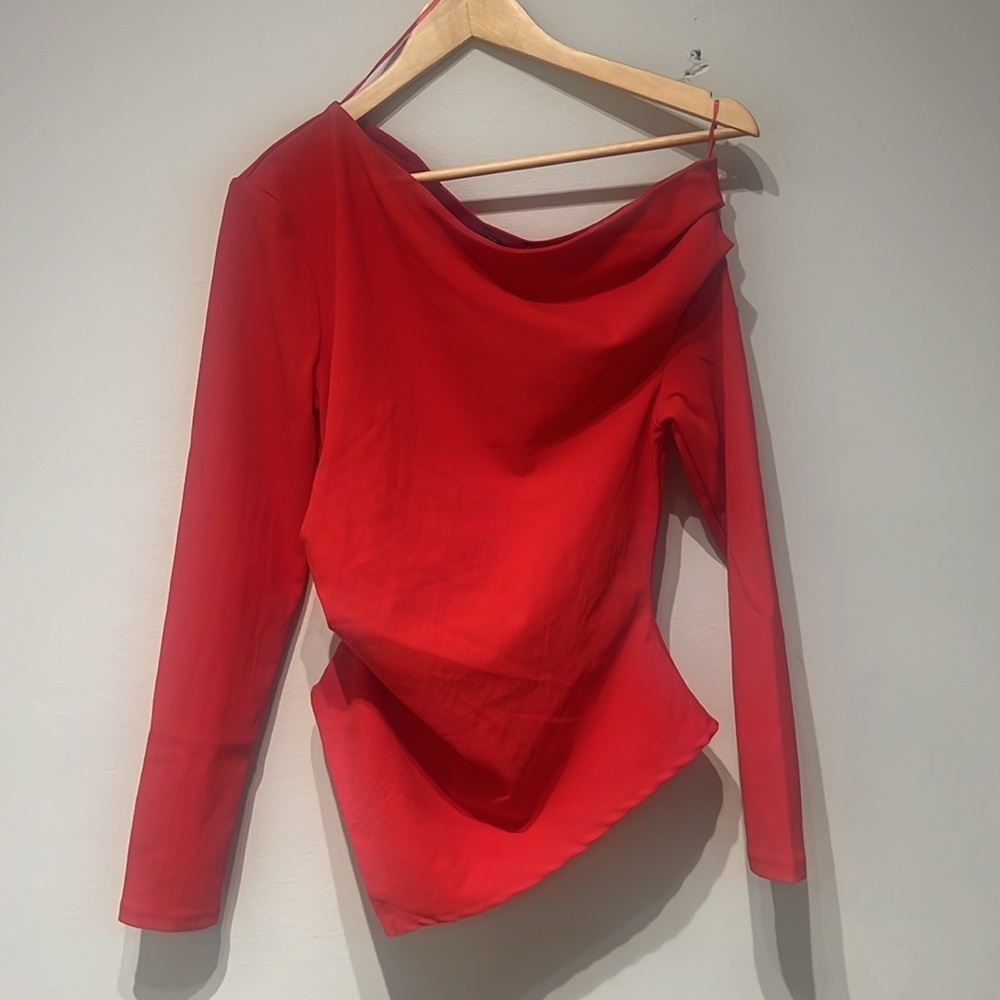 Red Off the Shoulder Top - Picture 5 of 7